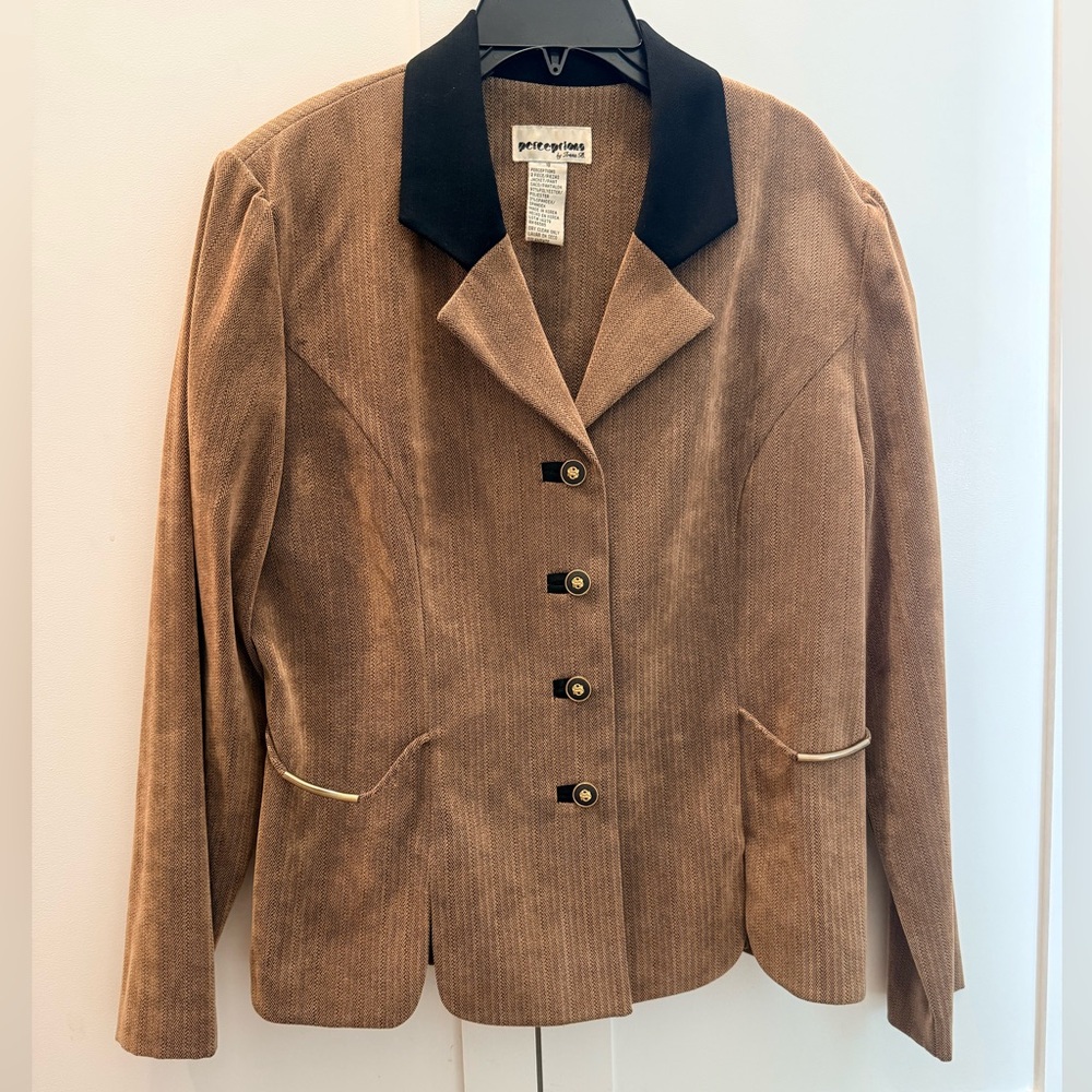 Vintage Perceptions Brown Blazer with Black Collar size 10